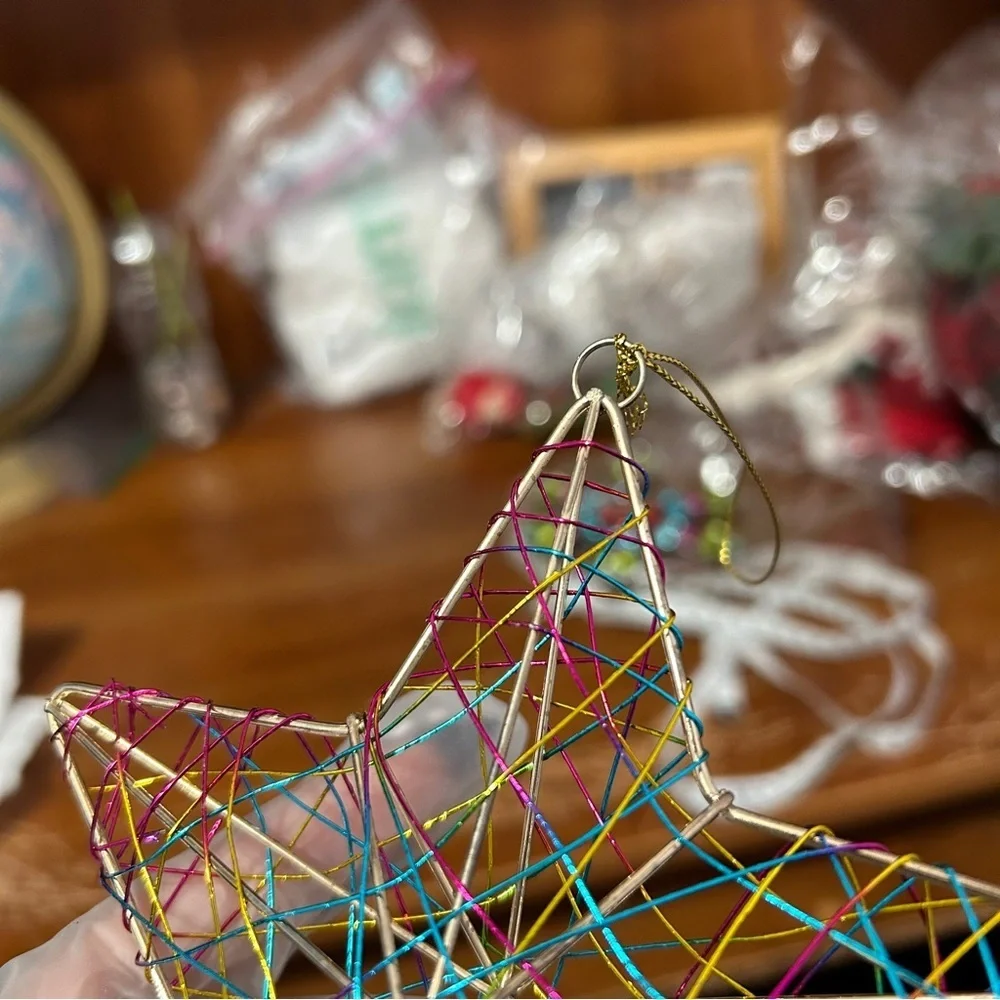 Multicolor Wire Art Star Christmas Ornament - “Mistletoe”